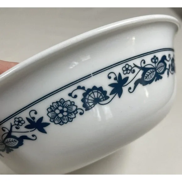 Corelle Corning 2 Vtg Old Town Blue Onion Soup Cereal Bowls + Campbell MmMm Good - Picture 5 of 13